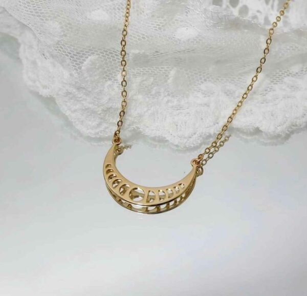 Collier Lua – Image 2