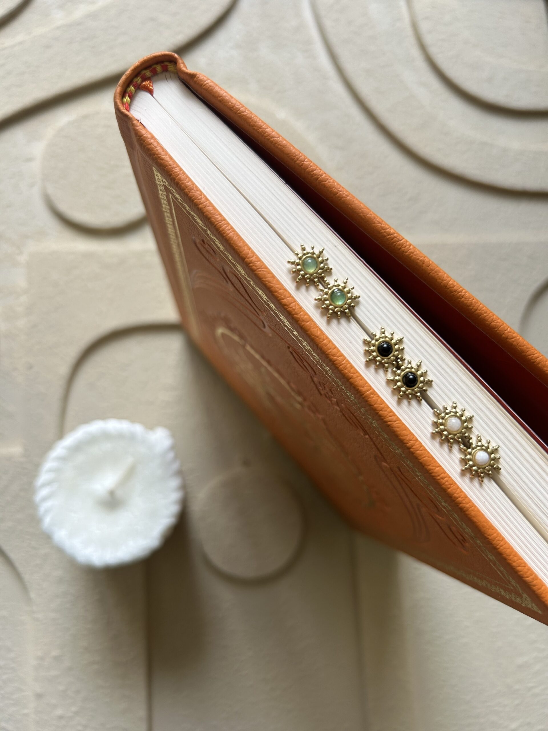 Puces d’oreilles minimaliste