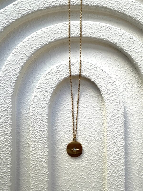 Collier médailles symbole – Image 4