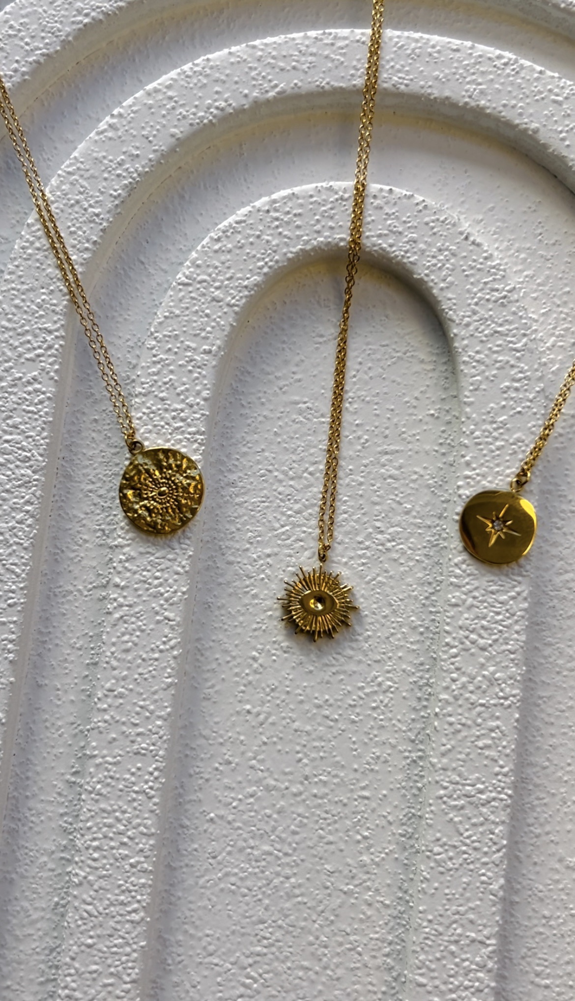 Collier médailles symbole – Image 6